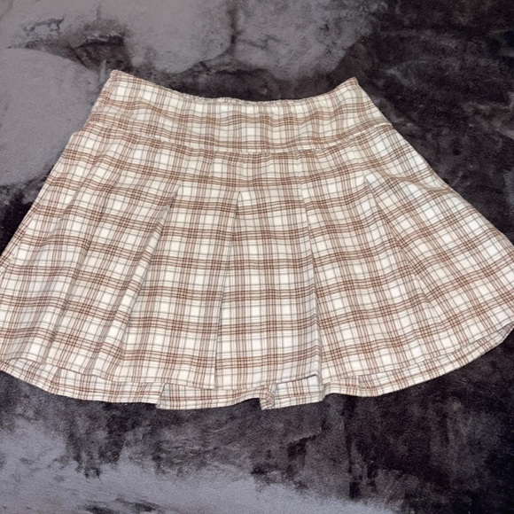 Hollister skirt — new - Picture 1 of 3